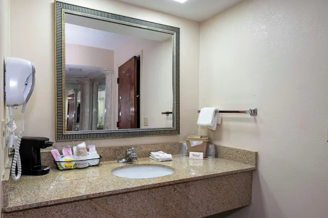 غرفة ديلوكس بسرير مزدوج للمدخنين لذوي الإعاقة، Red Roof Inn Suites Oxford 6/7