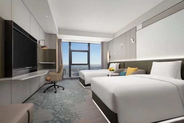 Crowne Plaza Jinan Runhua Hotel by IHG، جينان 14/50