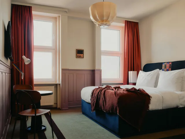 Room, Double Bed, The Dean Berlin 1/5