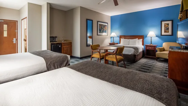 غرفة قياسية بسريرين كوين، Best Western Geneseo Inn 7/10