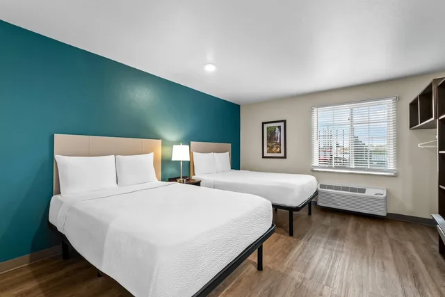 غرفة قياسية بسريرين مزدوجين، WoodSpring Suites San Antonio South 1/5