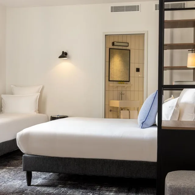 Adjoining, Single، Hotel Moderniste 3/9