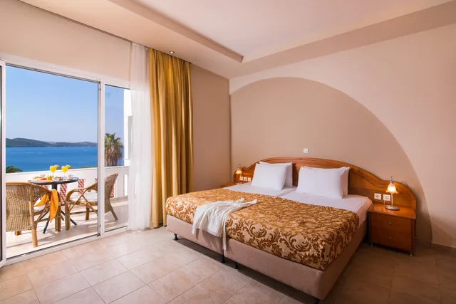جناح جونيور بإطلالة على البحر، Alexandros Palace Hotel and Suites 8/10