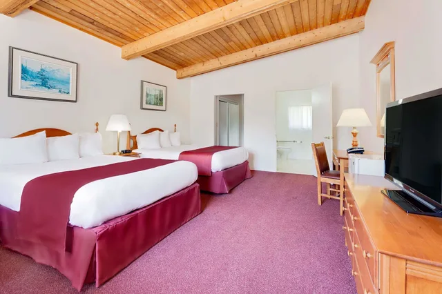غرفة قياسية بسريرين كوين، Ramada by Wyndham 1000 Islands/Gananoque 9/10