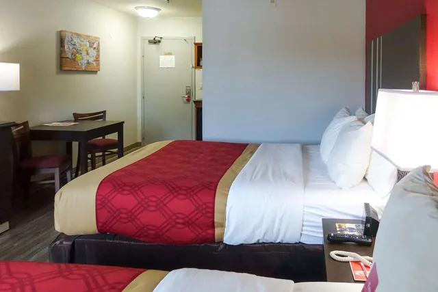 غرفة بسريرين مزدوجين، Brisa Pacifica Hotel Encinitas 2/5