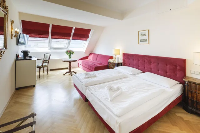 غرفة قياسية مفردة، Hotel Royal 1/2