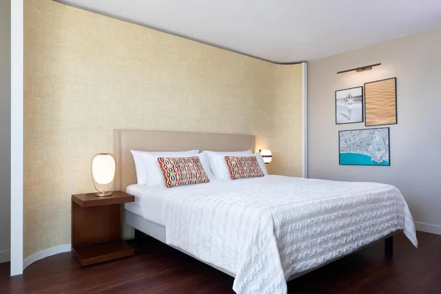 Deluxe, King Bed, Garden and Sea View، LE MERIDIEN NICE 3/5