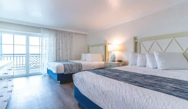 1 Bedroom, Suite, 2 Queen Beds, Bay View, Sofa، Tween Waters Inn 1/2