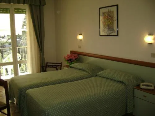 Room, Double Bed, HOTEL MEDITERRANEO 1/2