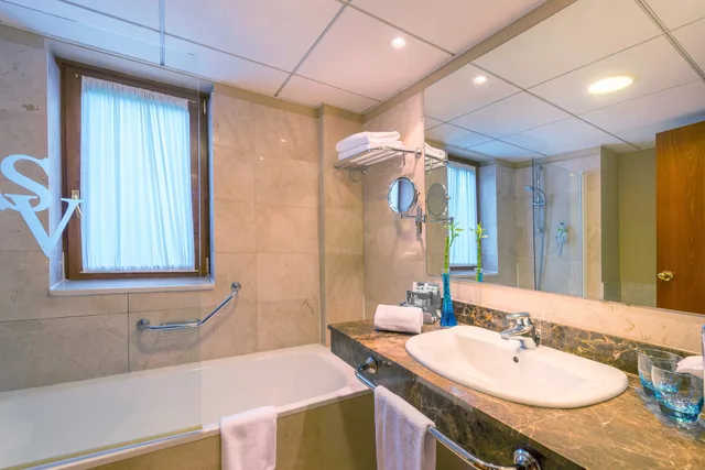 غرفة قياسية مع سرير إضافي، Tryp Vielha Baqueira 4/7