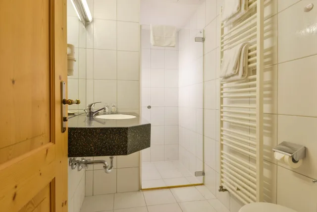 جناح جونيور بسرير كينج مع أريكة، Landhotel Zum Metzgerwirt 2/2