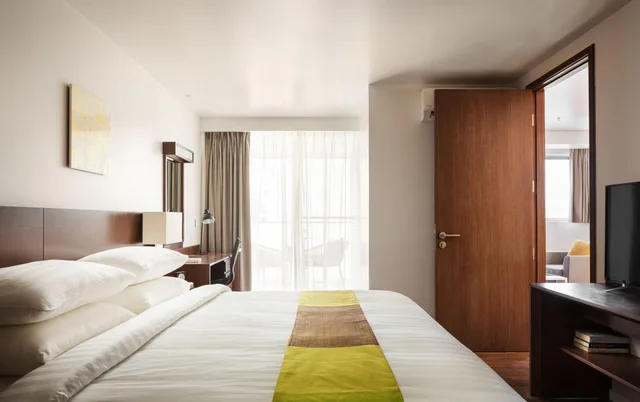 جناح بإطلالة على النهر، Hotel Emion Phnom Penh 1/6