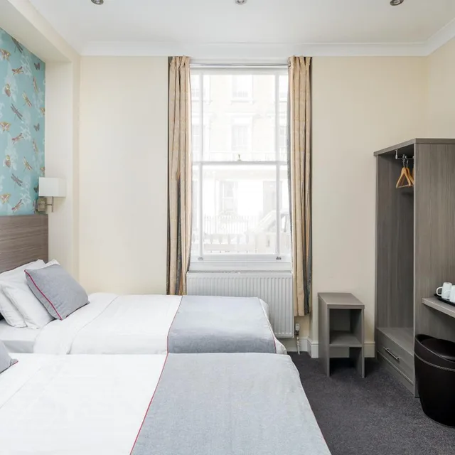 غرفة ديلوكس ثلاثية بسرير فردي، OYO Bakers Hotel London Victoria 5/10