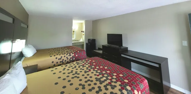غرفة قياسية بسريرين مزدوجين، Econo Lodge Lavonia, GA 4/5
