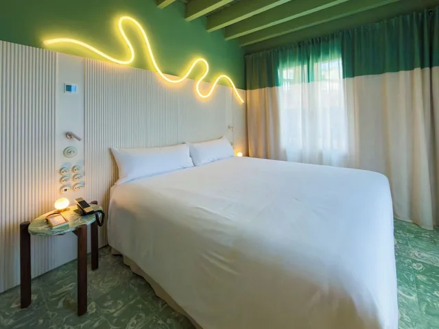 غرفة ديلوكس بسرير كينج، Terreno Barrio Hotel 8/10