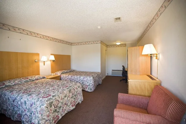 غرفة بسريرين مزدوجين للمدخنين، Americas Best Value Inn Albany East Greenbush 1/1