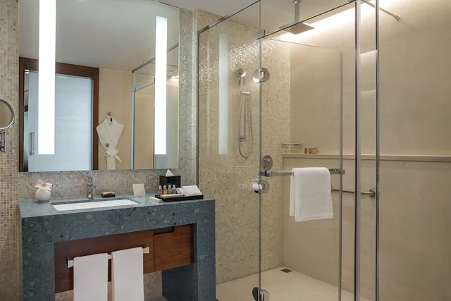 غرفة بسريرين منفصلين مع دخول صالة النادي، روش ريحان من روتانا(Rosh Olaya Hotel) 4/5
