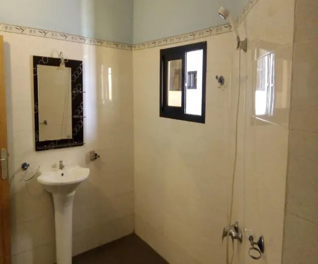جناح بسرير كينج، Hôtel El Vivo 2/2