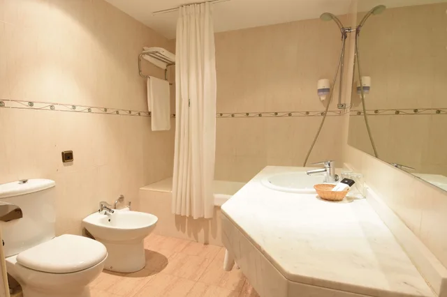 غرفة سوبيريور عائلية، Rvhotels Tuca 3/3