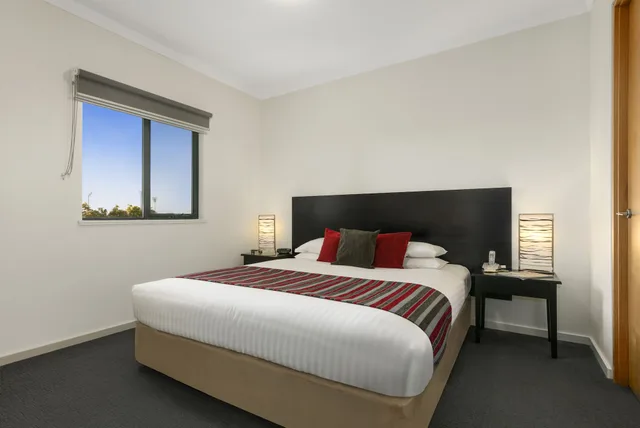 Apartment, King Bed, QUEST ON RHEOLA 2/4