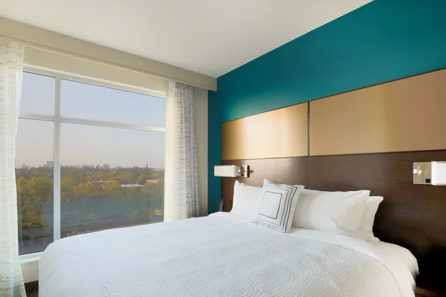 جناح بسرير كينج بغرفة نوم واحدة مع أريكة، Residence Inn By Marriott San Jose Airport 1/3