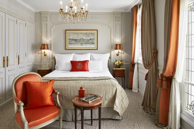 جناح سوبيريور بسرير كينج، Hotel Plaza Athenee 3/4