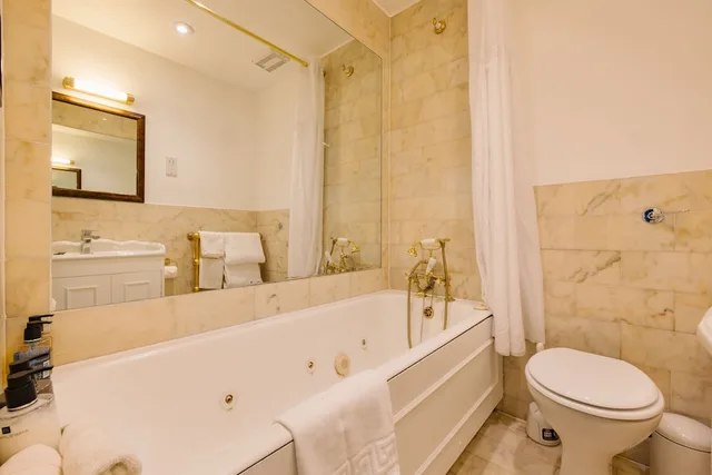 جناح بسرير كينج وسرير فردي بـ3 غرف نوم مع أريكة، Abbey Court Hotel Notting Hill 10/10