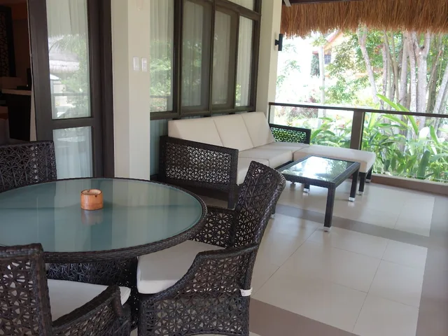 Pool, Villa, King Bed، Henann Resort Alona Beach 9/10