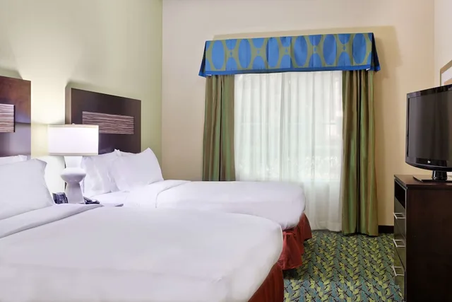 جناح بسريرين كوين وسريرين كوين بغرفتي نوم، Homewood Suites By Hilton Orlando Airport 3/5