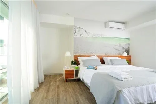 غرفة ديلوكس بسرير مزدوج أو سريرين منفصلين، Atrium Ambiance Hotel 1/1