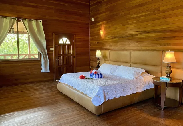 استوديو بسرير كينج بإطلالة على النهر، Dream Valley Resort 2/3