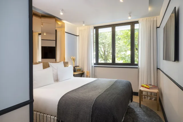 Petite, Queen Bed، Quinzerie Hotel 6/10