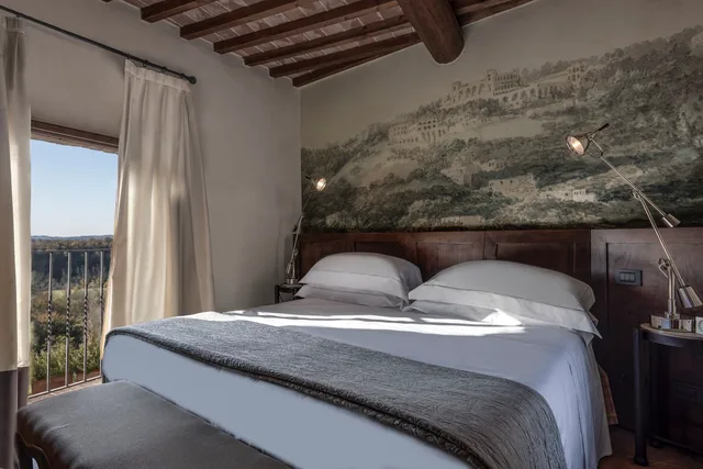 Deluxe Room, Castel Monastero 2/5