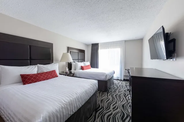 Room Assigned on Arrival, 2 Queen Beds, SureStay Hotel by Best Western Castlegar 5/8