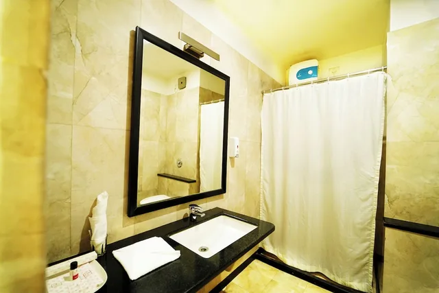 غرفة سوبيريور بسرير مزدوج، HOTEL EXCELLENCY 6/6