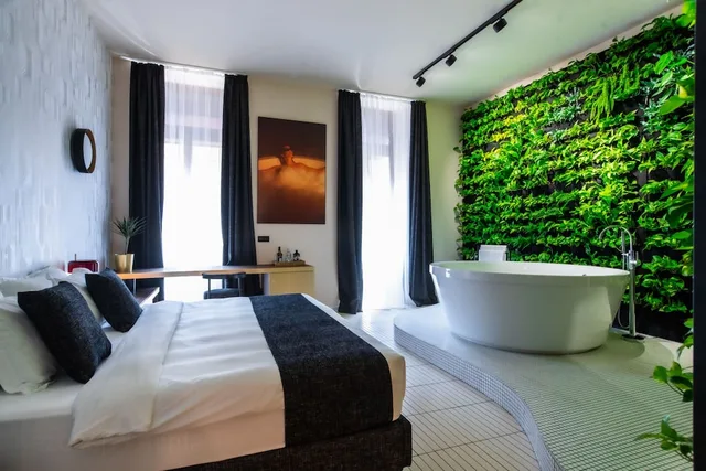 جناح ملكي بسرير كينج مع أريكة، Stories Boutique Hotel 1/2