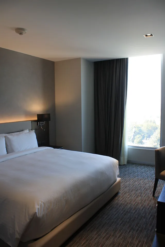 غرفة تقليدية بسرير كينج بإطلالة على المدينة، Four Points By Sheraton Puebla 2/5