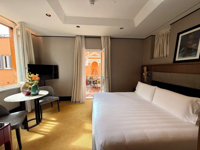 Suite, King Bed, Terrace, Umilta 36 1/2