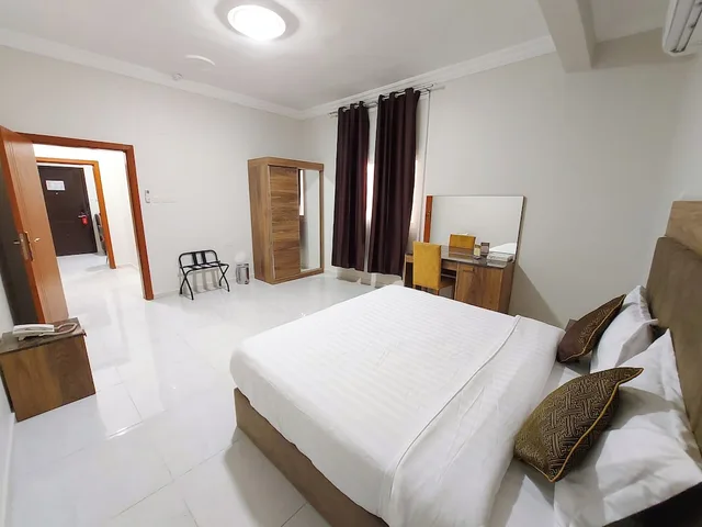 جناح جونيور بسرير كوين، ايوان الاندلسية(Iwan AlAndalusia hotel suites Alrehab) 1/3