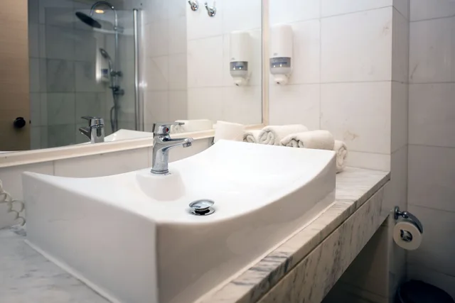 غرفة بسرير مزدوج بإطلالة على الحديقة، Kresten Palace Hotel 6/8