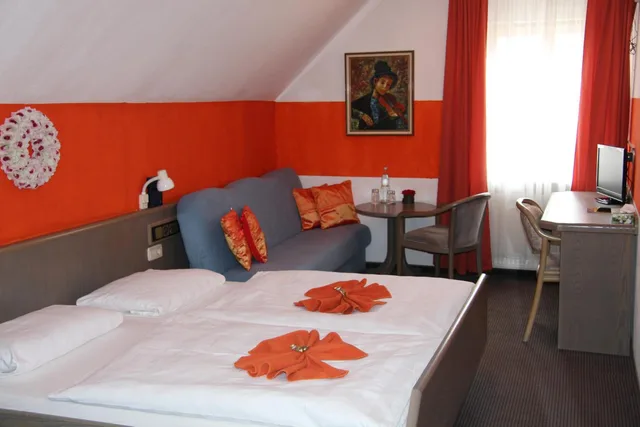Deluxe, Double Bed, Hotel am Schloss Neuenstein 5/10