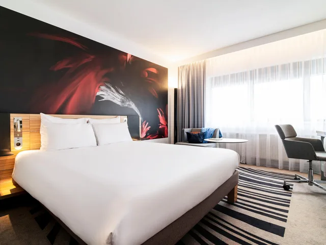 غرفة سوبيريور بسرير مزدوج، Novotel Amsterdam City Hotel 1/2