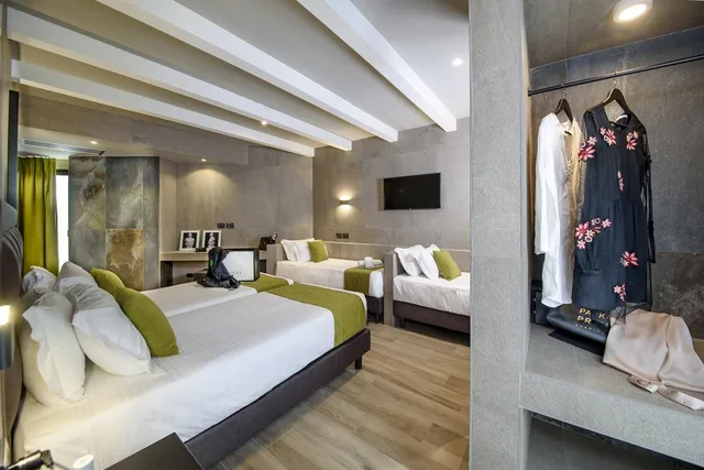غرفة قياسية رباعية، Just Hotel Milano 2/3