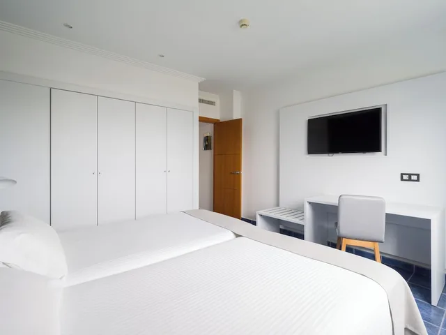 غرفة عائلية بسريرين منفصلين، Hotel LIVVO Mirador Papagayo 2/7