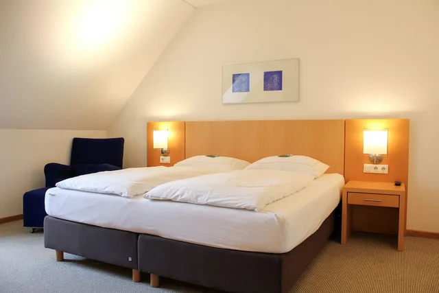 Classic, Double Bed, Schloss Hohenkammer 2/10