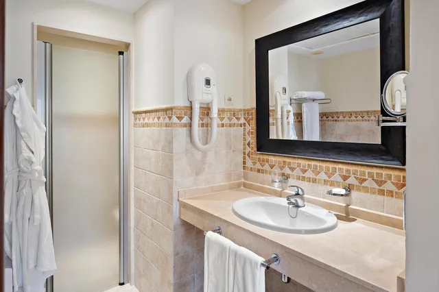 1 Bedroom, Plus, Premium, Suite, Sea View، Wyndham Grand Costa del Sol 4/9