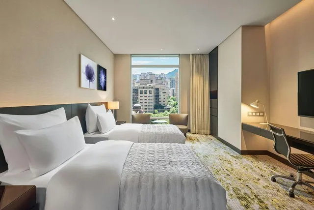 غرفة كلوب بسريرين منفصلين مع دخول صالة النادي، Le Meridien Taipei 1/5