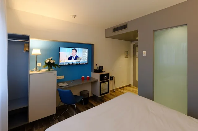 غرفة قياسية مفردة بسريرين منفصلين، COLMAR HOTEL 2/3
