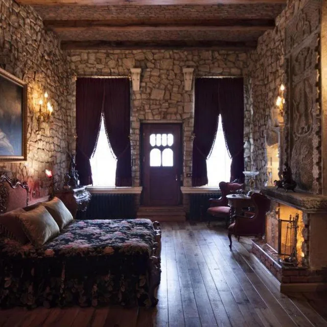 Suite, King Bed, Sacred House 1/3