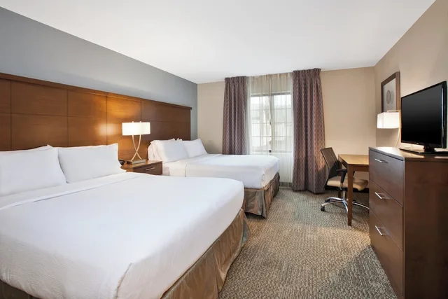 جناح بسريرين كوين بغرفتي نوم بمطبخ، STAYBRIDGE SUITES KALAMAZOO 2/4
